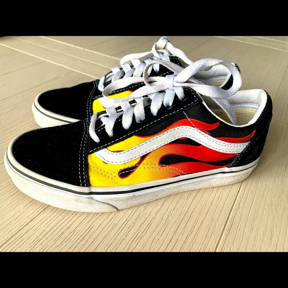 Big Boys Suede Flame Vans sz 5! Great condition!Worn twice-perfect soles! $15!!